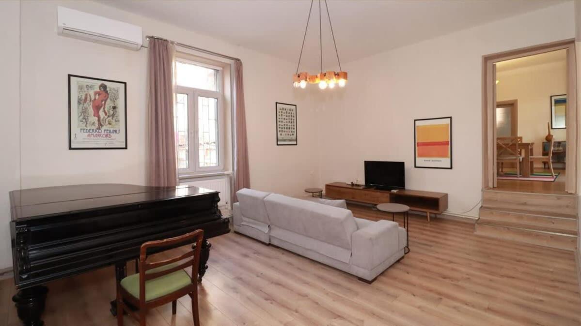 Wehost Near Fabrika Тбилиси